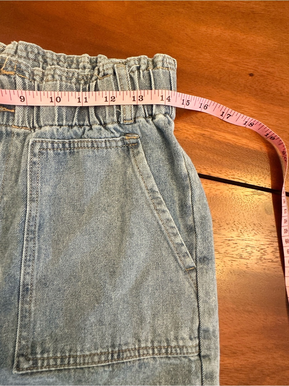 WishList Elastic Waist High-Rise Washed Denim Shorts - Light Blue Medium - Picture 5 of 6